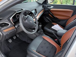 2024 Lada (ВАЗ) Vesta SW Cross I Рестайлинг (NG), серебристый, 1800000 рублей, вид 5