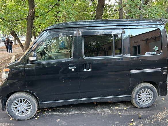 2008 Daihatsu Atrai V Рестайлинг, чёрный, 630000 рублей - вид 2