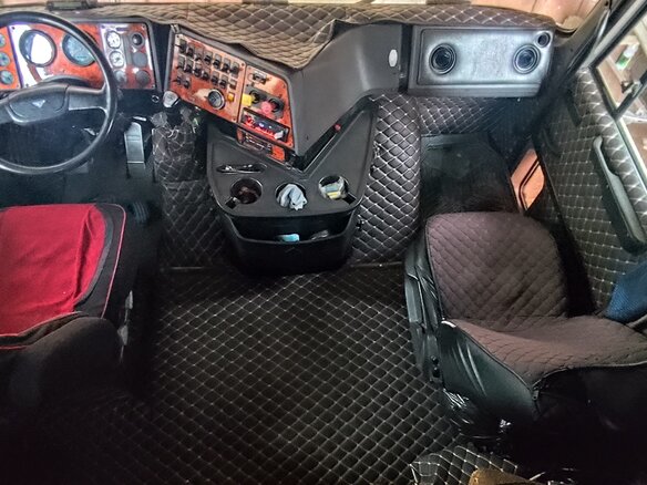 1998 International 9000 Series, жёлтый, 700000 рублей - вид 7