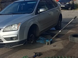 2007 Ford Focus II, серебристый, 400000 рублей, вид 1