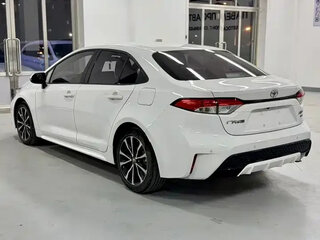 2023 Toyota Corolla XII (E210) Рестайлинг, белый, 1240000 рублей, вид 5