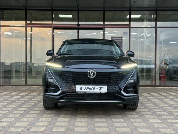 2024 Changan UNI-T I, чёрный, 3309900 рублей