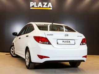 2015 Hyundai Solaris I Рестайлинг, белый, 960000 рублей, вид 3