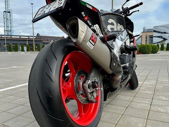 2018 Aprilia Tuono V4, красный, 999999 рублей - вид 13