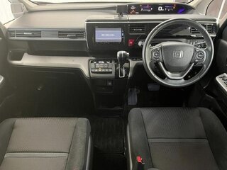 2022 Honda Stepwgn V Рестайлинг, чёрный, 1800000 рублей, вид 4