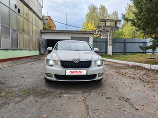 2013 Skoda Superb II Рестайлинг, белый, 1200000 рублей, вид 2