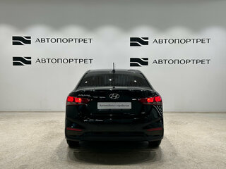 2019 Hyundai Solaris II, чёрный, 949000 рублей, вид 4