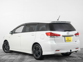 2011 Toyota Wish II, белый, 1199000 рублей, вид 4