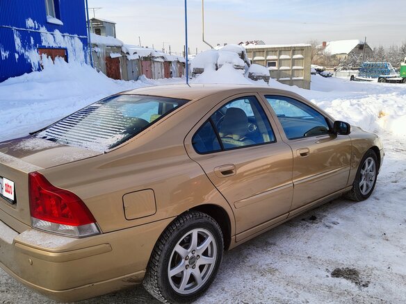 2007 Volvo S60 Bi-Fuel I Рестайлинг, золотистый, 790000 рублей - вид 2