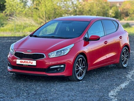 2015 Kia Ceed II Рестайлинг, красный, вид 5
