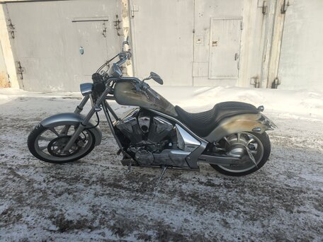 2010 Honda VT 1300CX Fury, серый, 750000 рублей, вид 5