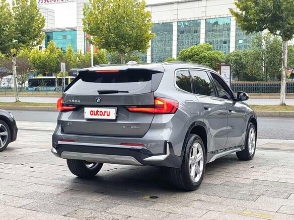 2023 BMW X1 Long 20Li sDrive III (U11/U12), серый, 3000000 рублей - вид 3