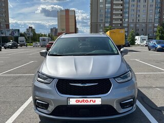 2021 Chrysler Pacifica RU Рестайлинг, серебристый, 2950000 рублей, вид 3