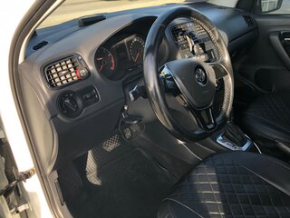 2015 Volkswagen Polo V Рестайлинг, белый, 1050000 рублей, вид 5