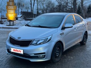 2015 Kia Rio III Рестайлинг, серебристый, 769000 рублей, вид 2