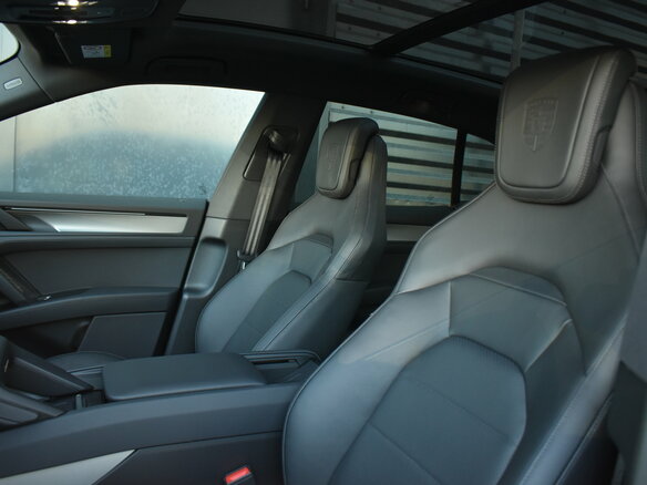 2026 Porsche Cayenne Electric IV, чёрный, 25190000 рублей - вид 10