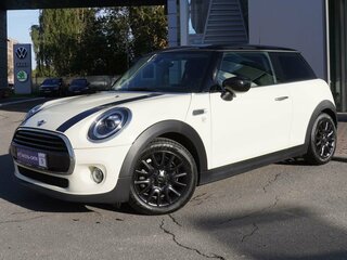 2021 Mini Hatch Cooper III (F55/F56) Рестайлинг 2, белый, 2616000 рублей, вид 1