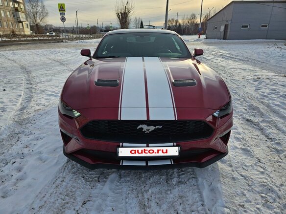 2018 Ford Mustang VI Рестайлинг, красный, 2800000 рублей - вид 1