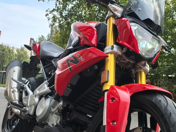 2019 BMW G 310 R, красный, 330000 рублей - вид 12