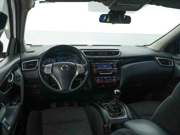 2017 Nissan Qashqai II, белый, 1879999 рублей - вид 5