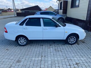 2016 Lada (ВАЗ) Priora I Рестайлинг, белый, 500000 рублей, вид 2