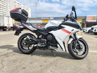 2011 Yamaha XJ6 (FZ6R), белый, 600000 рублей, вид 5