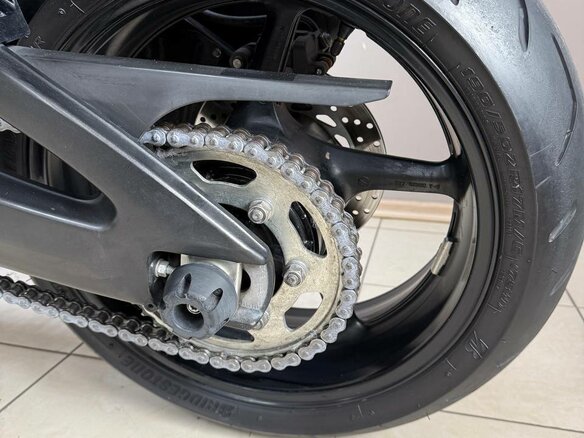 2011 Yamaha FZ1, чёрный, 690000 рублей - вид 11