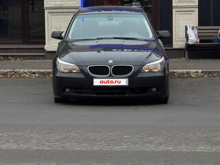 2003 BMW 5 серии 520i V (E60/E61), чёрный, 900000 рублей, вид 2
