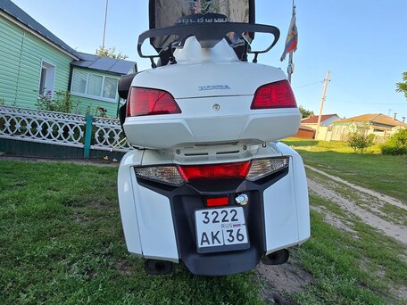 2013 Honda GL 1800 Gold Wing, белый, 1850000 рублей, вид 5