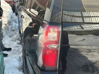 2020 Chevrolet Tahoe IV, чёрный, 3800000 рублей, вид 3