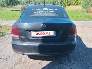 2019 Volkswagen Polo V Рестайлинг, чёрный, 750000 рублей, вид 2