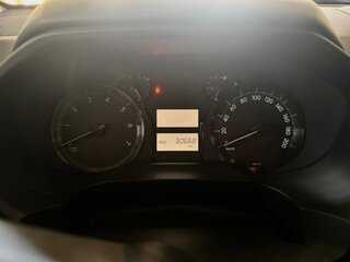 2018 Toyota Land Cruiser Prado 150 Series Рестайлинг 2, белый, 5350000 рублей, вид 4
