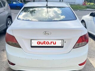 2013 Hyundai Solaris I, белый, 410000 рублей, вид 4