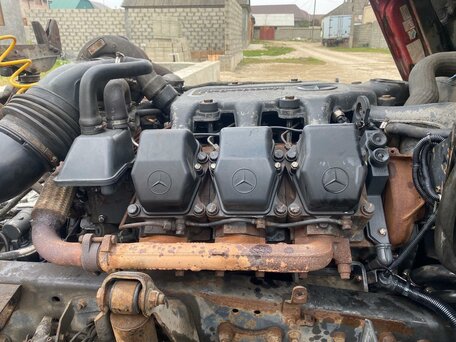 1997 Mercedes-Benz Actros, красный, 650000 рублей, вид 5
