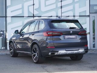 2019 BMW X5 40i IV (G05/G18), серый, 6195000 рублей, вид 3