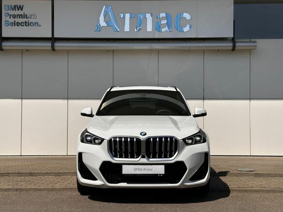 2025 BMW X1 20i xDrive III (U11/U12), белый - вид 2