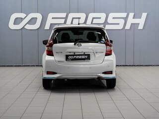 2019 Nissan Note e-Power II Рестайлинг, белый, 1449000 рублей, вид 4