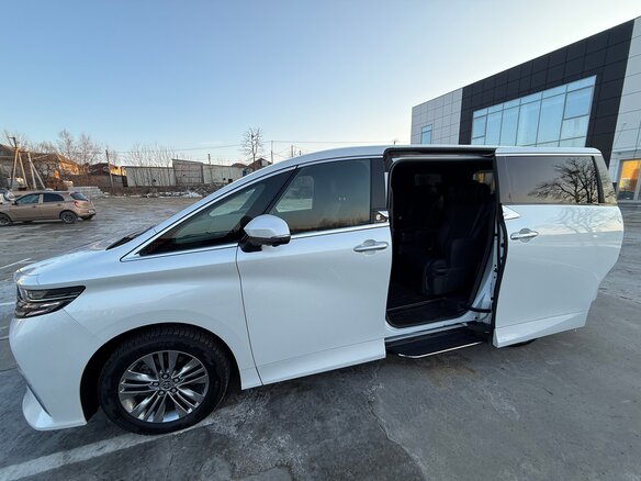 2023 Toyota Alphard IV, белый - вид 11