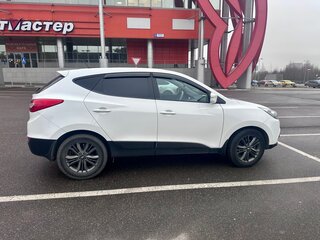 2015 Hyundai ix35 I Рестайлинг, белый, 1450000 рублей, вид 3
