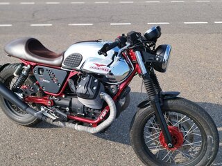 2014 Moto Guzzi V 7, серебристый, 469796 рублей, вид 2