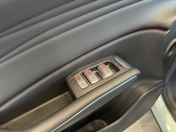 2025 Omoda C7, зелёный, 3169900 рублей - вид 5