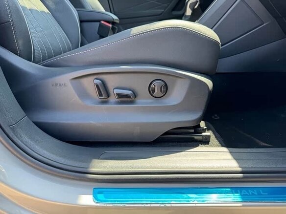 2022 Volkswagen Tiguan II Рестайлинг, серый - вид 11