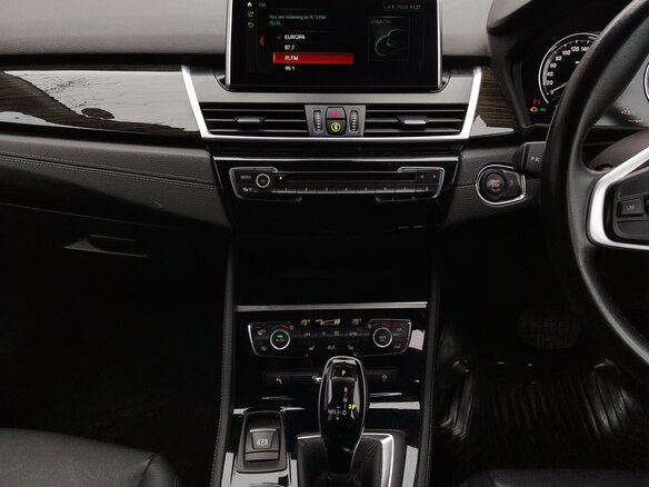 2018 BMW 2 серии Active Tourer 218i F45 Рестайлинг, чёрный, 1899999 рублей - вид 8