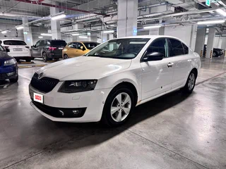 2013 Skoda Octavia III (A7), белый, 940000 рублей, вид 1