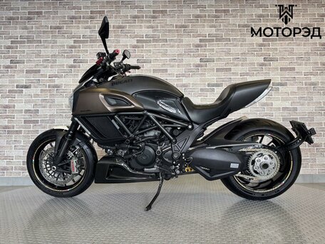 2014 Ducati Diavel, белый, 915000 рублей, вид 5