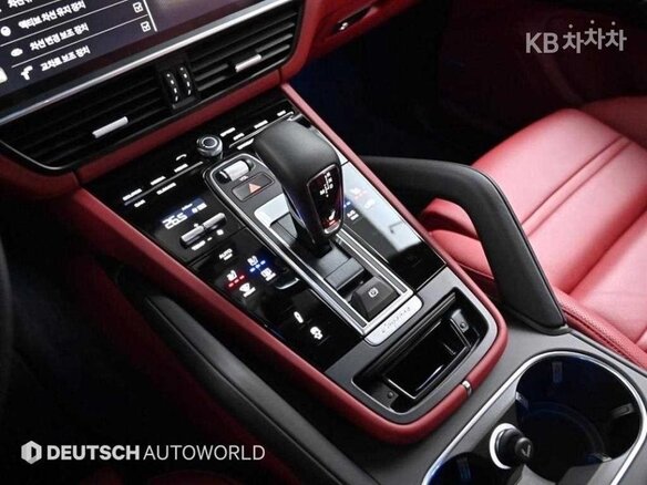 2023 Porsche Cayenne Coupé III, белый, 14328030 рублей - вид 8