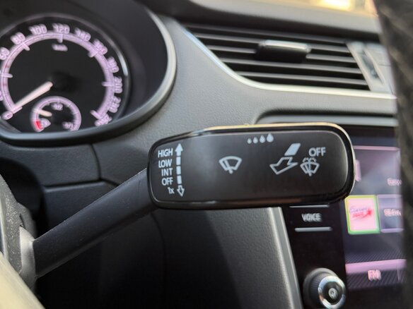 2018 Skoda Octavia III (A7) Рестайлинг, синий, 1549500 рублей - вид 15