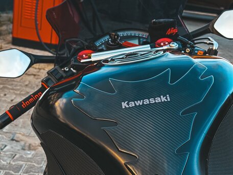 2011 Kawasaki ZX-10R Ninja, чёрный, 950000 рублей, вид 5