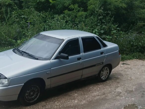 2005 Lada (ВАЗ) 2110, серебристый, 65000 рублей - вид 2