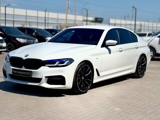2018 BMW 5 серии 530d xDrive VII (G30/G31/G38), белый, 4749990 рублей, вид 3